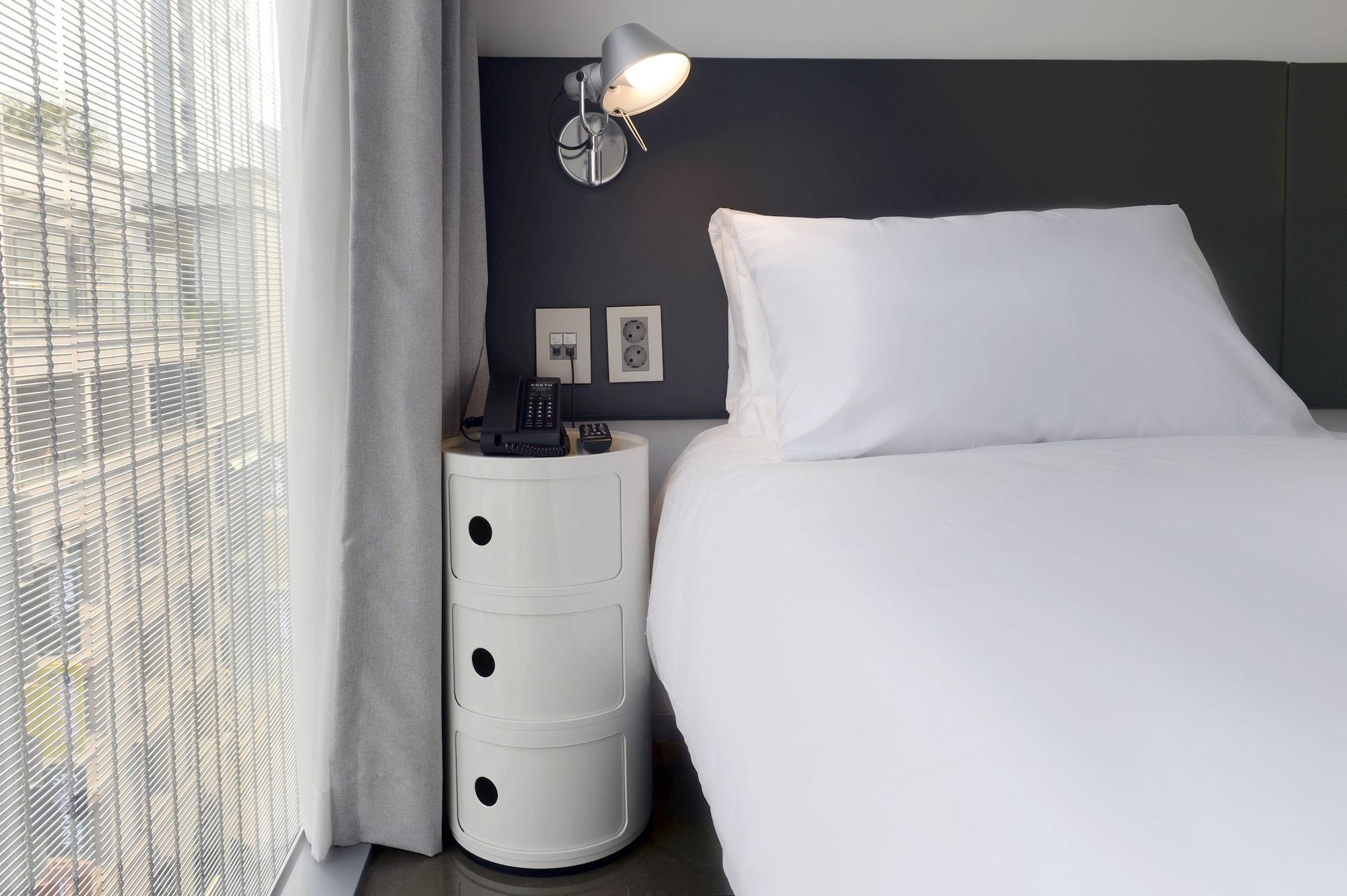 Creto Hotel Myeongdong Сеул Екстериор снимка